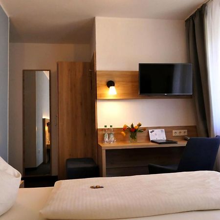 Hasi'S Hotel Grafing bei Muenchen Экстерьер фото