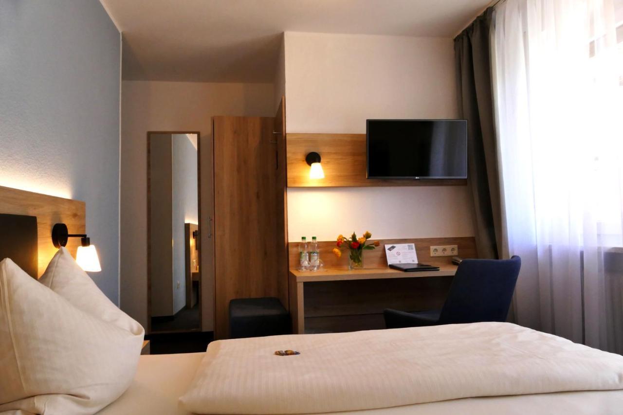 Hasi'S Hotel Grafing bei Muenchen Экстерьер фото