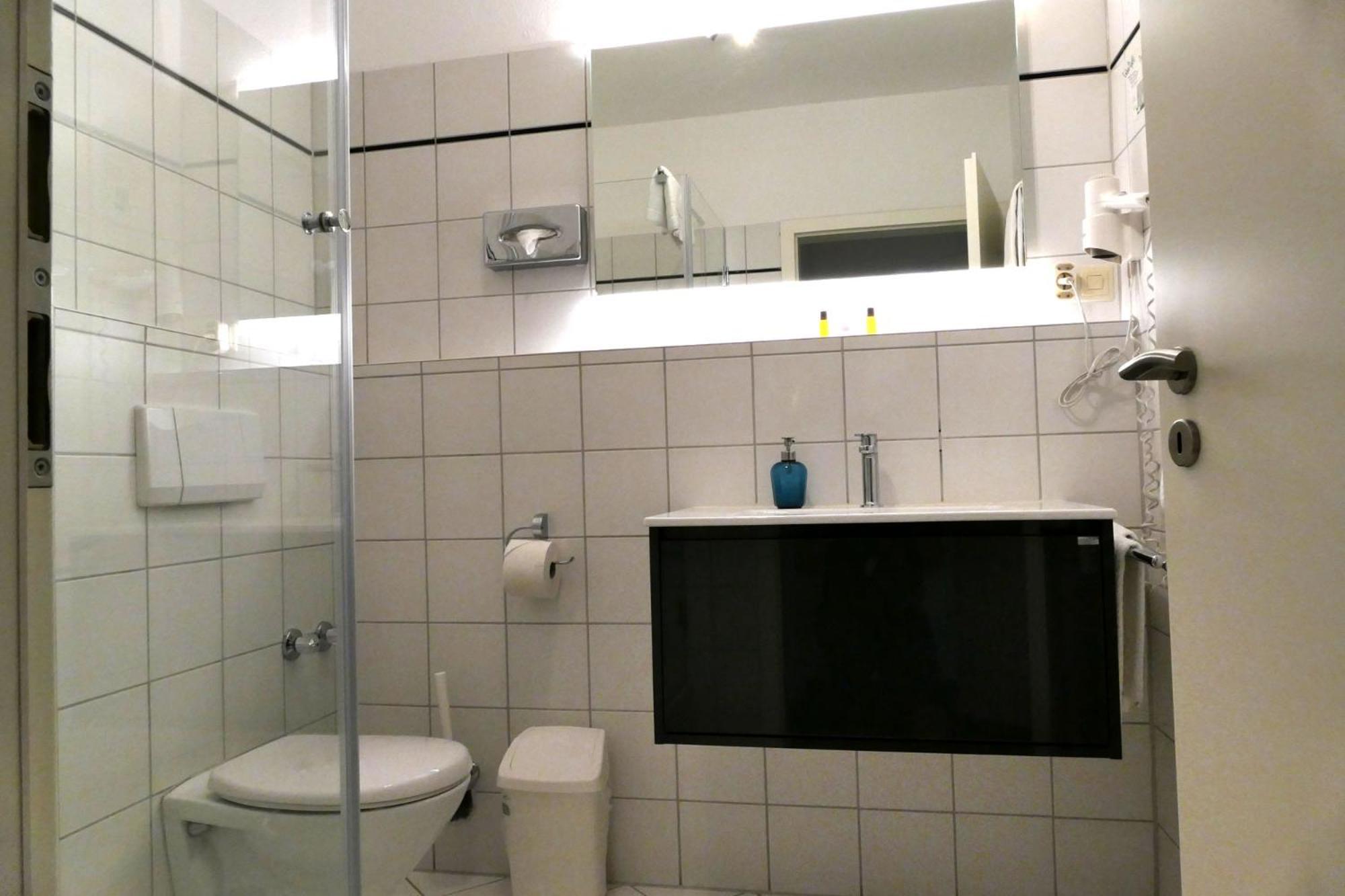 Hasi'S Hotel Grafing bei Muenchen Экстерьер фото
